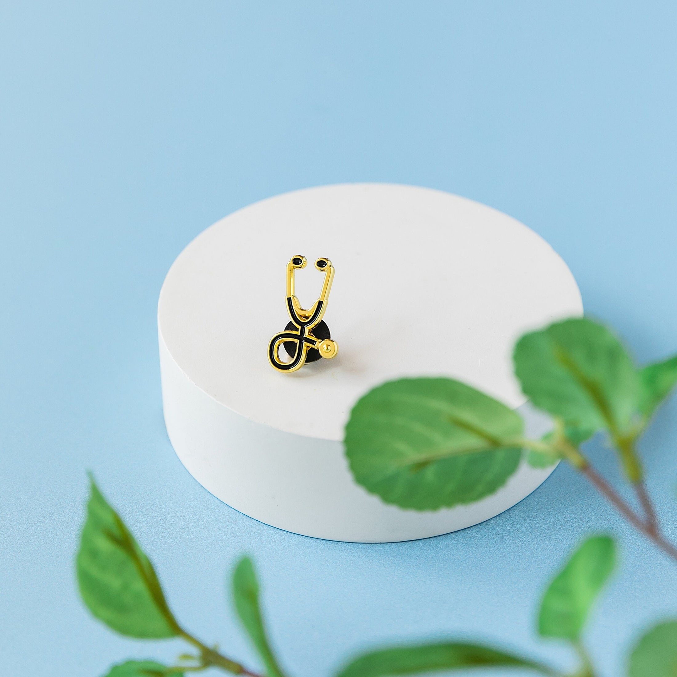 Nurse Pin